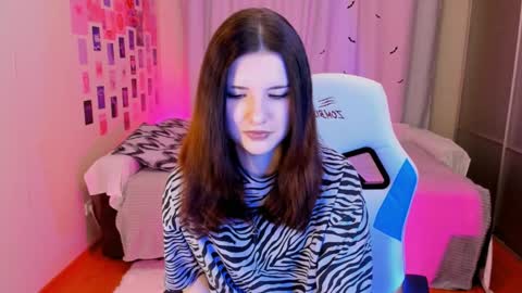 Snapshot of vanessa_brills chatting on February 7, 9:58 pm Vanessa online show from February 7, 9:58 pm