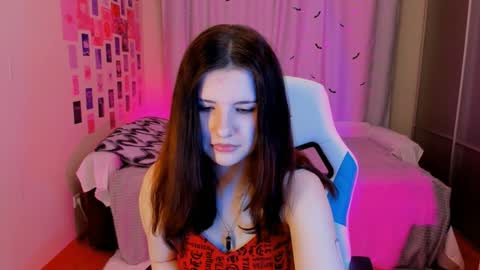 Snapshot of vanessa_brills chatting on February 9, 3:53 am Vanessa online show from February 9, 3:53 am