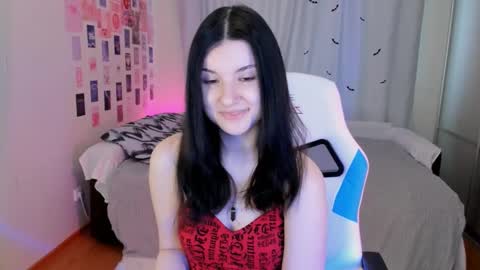 Snapshot of vanessa_brills chatting on March 3, 8:27 am Vanessa online show from March 3, 8:27 am