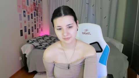 Snapshot of vanessa_brills chatting on March 6, 5:14 am Vanessa online show from March 6, 5:14 am