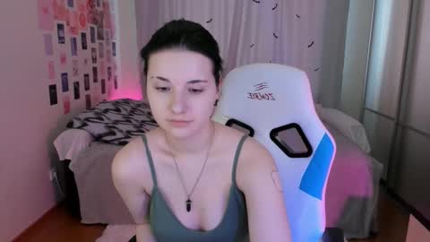 Snapshot of vanessa_brills chatting on March 9, 11:36 am Vanessa online show from March 9, 11:36 am