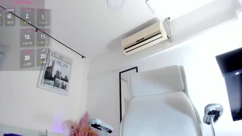 Snapshot of vanessa_gonzaless chatting on March 8, 12:22 am Vanessa online show from March 8, 12:22 am