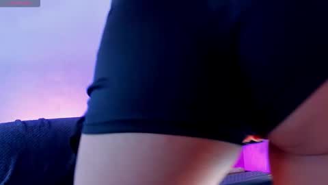 Snapshot of vanessa_gonzaless chatting on November 7, 7:03 pm Vanessa online show from November 7, 7:03 pm