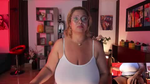 vanessa_sterling online show from November 18, 9:08 pm