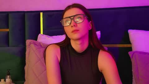 Vanessa online show from February 7, 7:50 pm