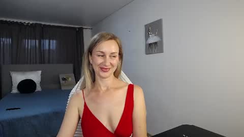 Snapshot of vanessakleiner chatting on June 16, 4:42 pm Vanessa online show from June 16, 4:42 pm