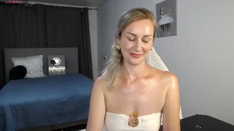 Snapshot of vanessakleiner chatting on June 18, 6:23 pm Vanessa online show from June 18, 6:23 pm