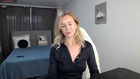 Snapshot of vanessakleiner chatting on July 16, 3:51 pm Vanessa online show from July 16, 3:51 pm