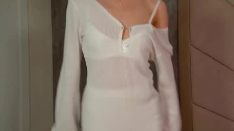 VanessaVienne online show from March 21, 4:43 pm