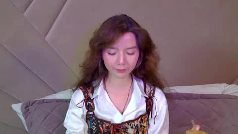 VanessaVienne online show from April 17, 4:32 pm