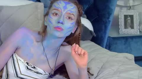 VanessaVienne online show from April 21, 1:42 am