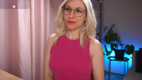 Vanessa online show from April 5, 5:54 pm