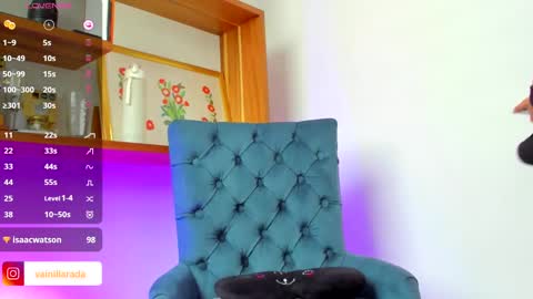 Snapshot of vaniisha_ chatting on February 6, 3:31 pm Vanisha online show from February 6, 3:31 pm