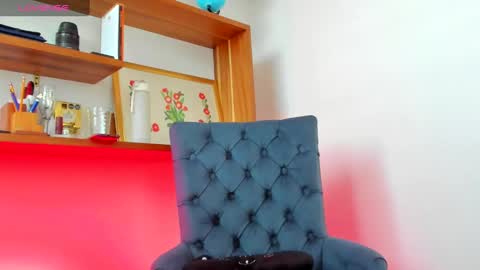 Snapshot of vaniisha_ chatting on February 14, 12:03 pm Vanisha online show from February 14, 12:03 pm