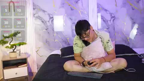 vanilla_hot_ online show from September 29, 7:40 pm