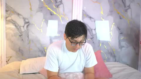 vanilla_hot_ online show from October 13, 7:36 pm