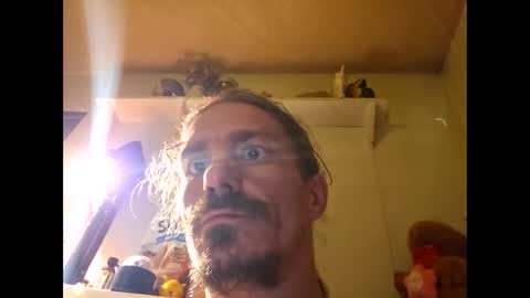 Britneywhitney online show from December 17, 9:37 am