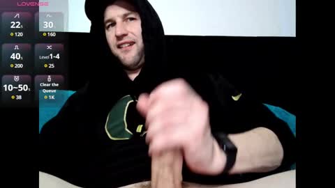 Snapshot of vanillaniceeee chatting on March 8, 8:55 am vanillaniceeee online show from March 8, 8:55 am