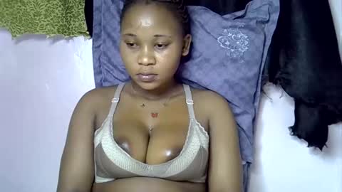 vanillavenus online show from November 17, 1:50 pm