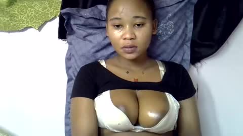 vanillavenus online show from November 26, 8:15 am