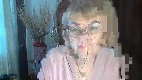 Snapshot of vanillaxcreamy chatting on January 10, 11:22 am Vanillaxcreamy online show from January 10, 11:22 am