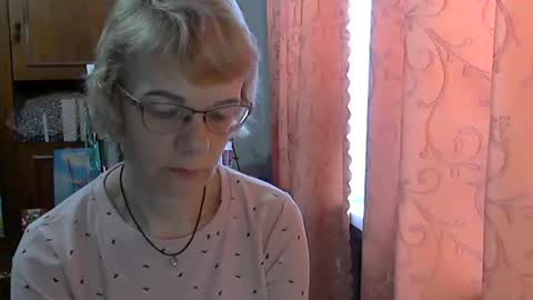 Snapshot of vanillaxcreamy chatting on March 5, 9:38 am Vanillaxcreamy online show from March 5, 9:38 am