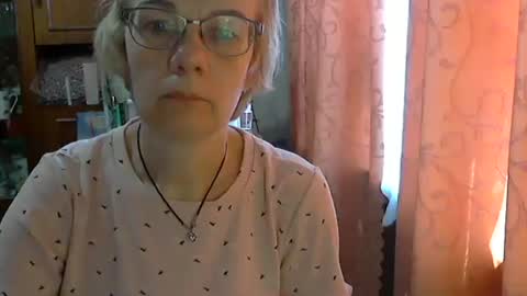 Snapshot of vanillaxcreamy chatting on March 6, 10:30 am Vanillaxcreamy online show from March 6, 10:30 am