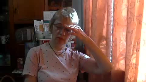 Snapshot of vanillaxcreamy chatting on March 10, 12:04 pm Vanillaxcreamy online show from March 10, 12:04 pm