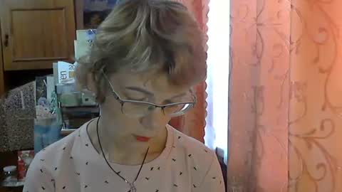 Vanillaxcreamy online show from December 22, 8:22 am