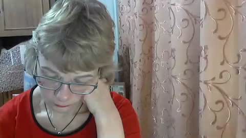 Vanillaxcreamy online show from January 5, 6:22 pm