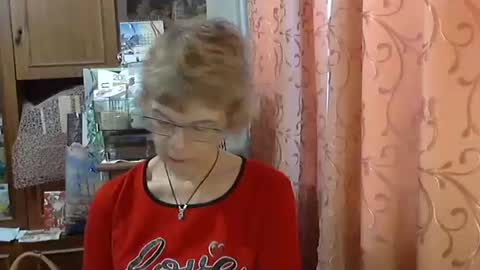 Vanillaxcreamy online show from January 7, 7:22 am