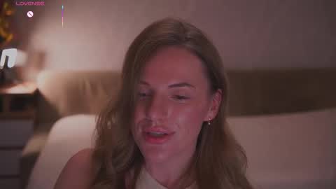 Snapshot of vanille_mystery chatting on November 29, 8:45 pm Sophie online show from November 29, 8:45 pm