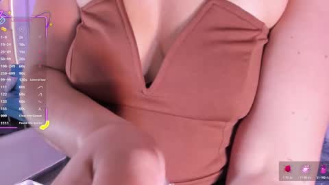 Snapshot of vanitysex chatting on September 28, 11:59 am Karine online show from September 28, 11:59 am