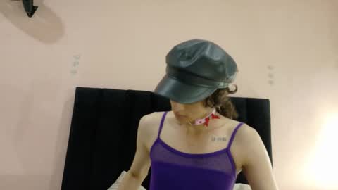 Vannellope online show from March 8, 3:27 pm