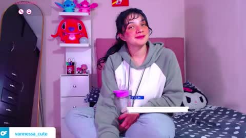 Snapshot of vannessa_shy chatting on November 28, 12:13 am Vanesa online show from November 28, 12:13 am