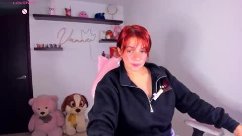 Snapshot of vannessa_shy chatting on April 26, 12:19 am Vanesa online show from April 26, 12:19 am