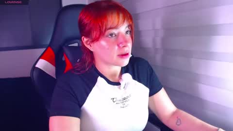 Snapshot of vannessa_shy chatting on June 30, 1:45 pm Vanesa online show from June 30, 1:45 pm