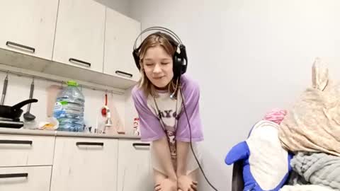 Viola online show from September 26, 12:31 pm