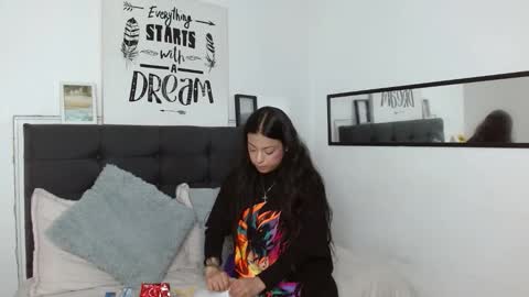 Snapshot of vannesweet_ chatting on October 2, 7:21 pm vane online show from October 2, 7:21 pm