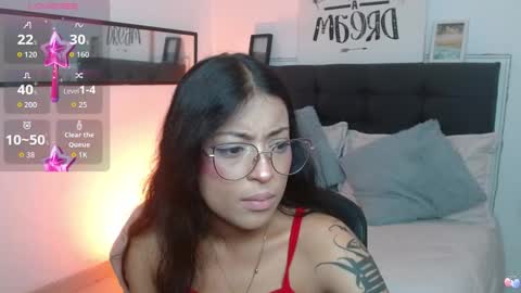 Snapshot of vannesweet_ chatting on October 11, 7:45 pm vane online show from October 11, 7:45 pm