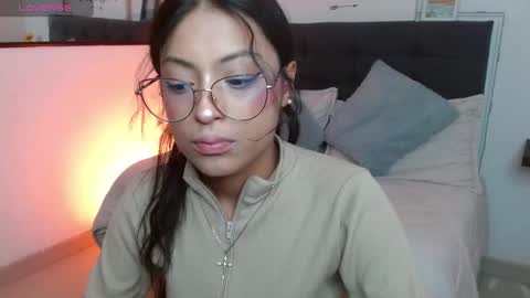 Snapshot of vannesweet_ chatting on October 14, 7:36 pm vane online show from October 14, 7:36 pm