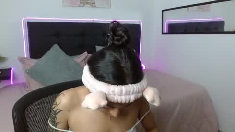 vane online show from March 6, 3:30 pm