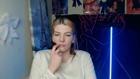 Vanessa online show from March 13, 6:03 pm