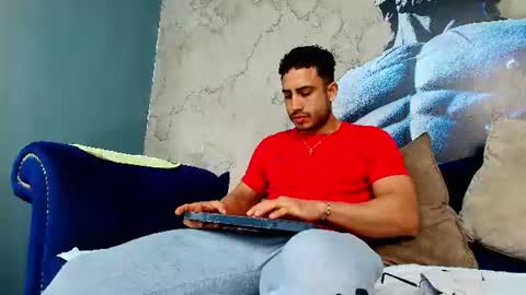 Snapshot of vans_ross chatting on June 8, 1:55 pm Vans Ross online show from June 8, 1:55 pm