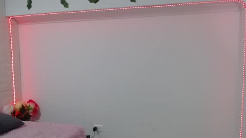 Snapshot of vanse_lust chatting on January 29, 11:35 pm Karuna online show from January 29, 11:35 pm