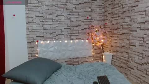 Snapshot of vanse_lust chatting on February 5, 12:20 am Karuna online show from February 5, 12:20 am