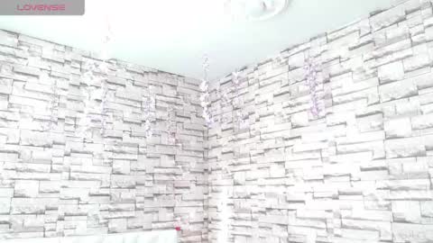 Snapshot of vanse_lust chatting on September 9, 9:14 pm Karuna online show from September 9, 9:14 pm