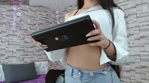 Snapshot of vanse_lust chatting on September 10, 7:47 pm Karuna online show from September 10, 7:47 pm