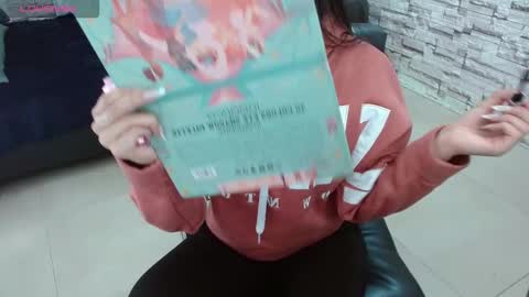 Snapshot of vanse_lust chatting on September 29, 8:24 pm Karuna online show from September 29, 8:24 pm