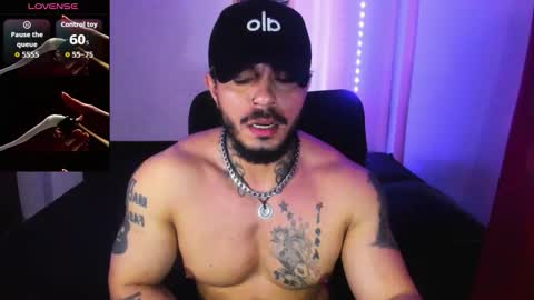 Snapshot of vanvelckan_ chatting on October 19, 7:03 pm vanvelckan_ online show from October 19, 7:03 pm